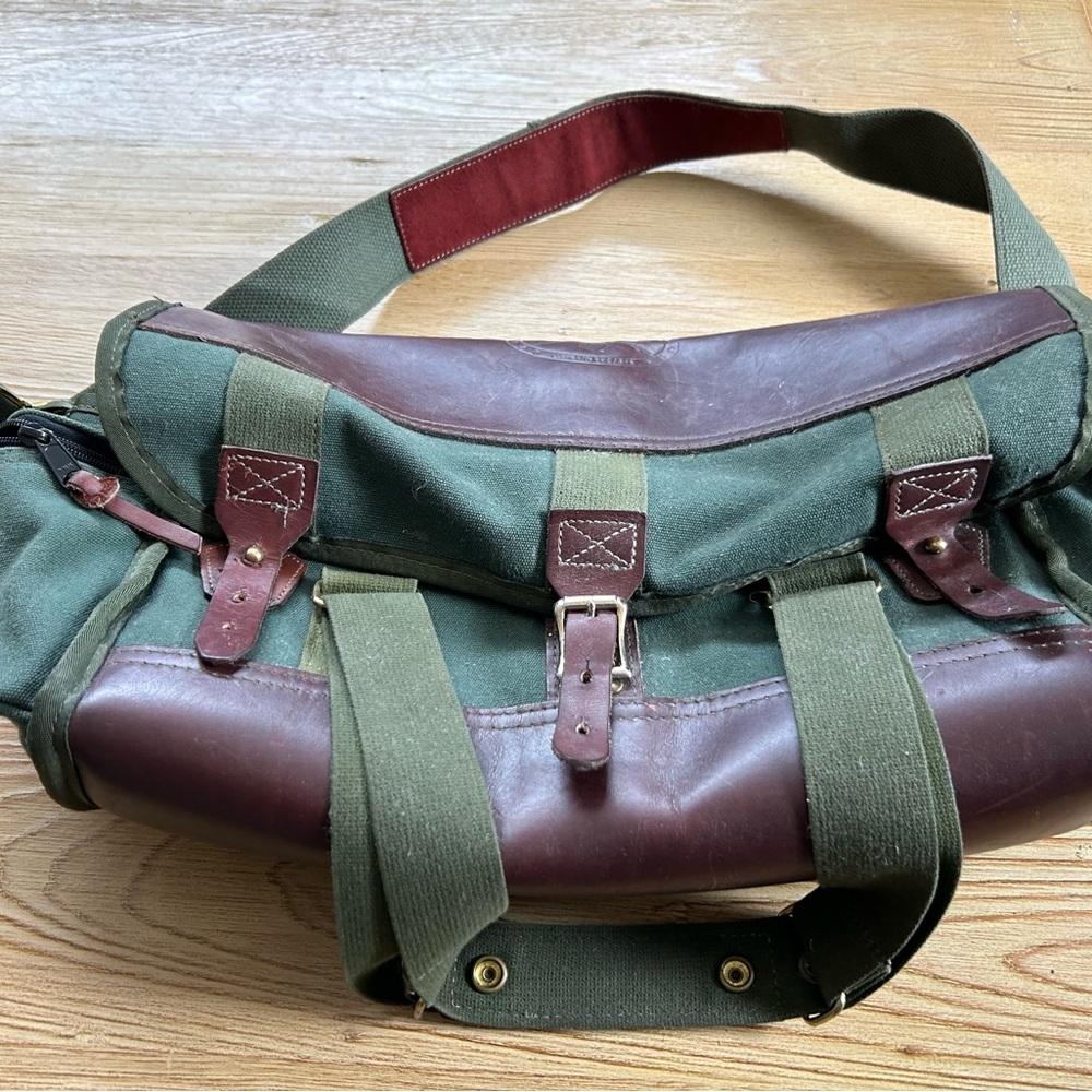 Vintage Orvis Canvas & Leather Sportsman’s Shoulder Bag Green and Brown Men's